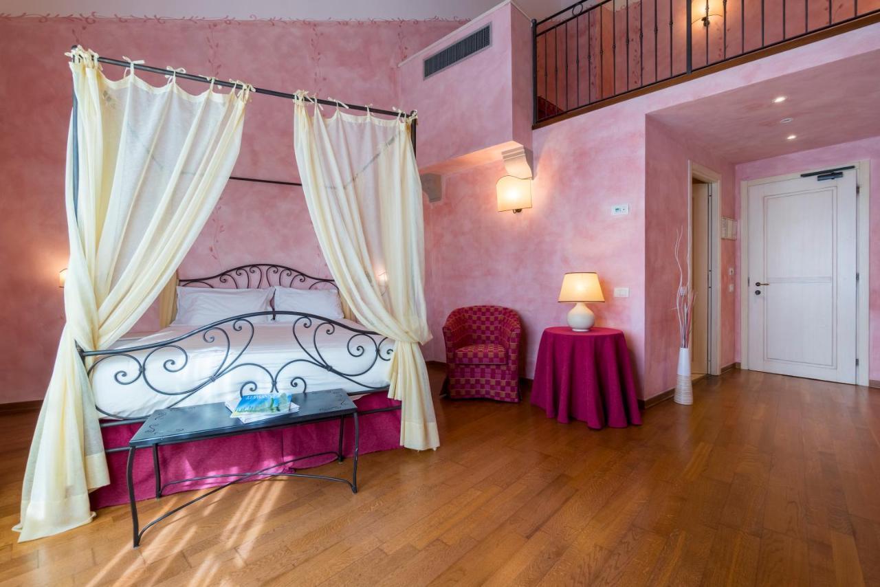 Hotel Borgo Di Cortefreda Tavarnelle Val di Pesa Esterno foto